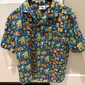 Men’s Disney button up shirt medium, short sleeve M cotton blend